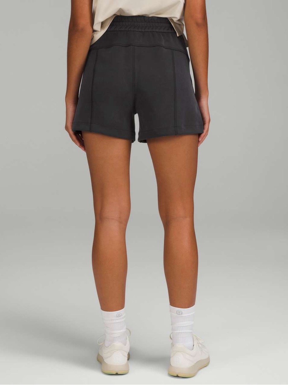 Lululemon Softstreme High-Rise Short 4”Black - Picture 2 of 12